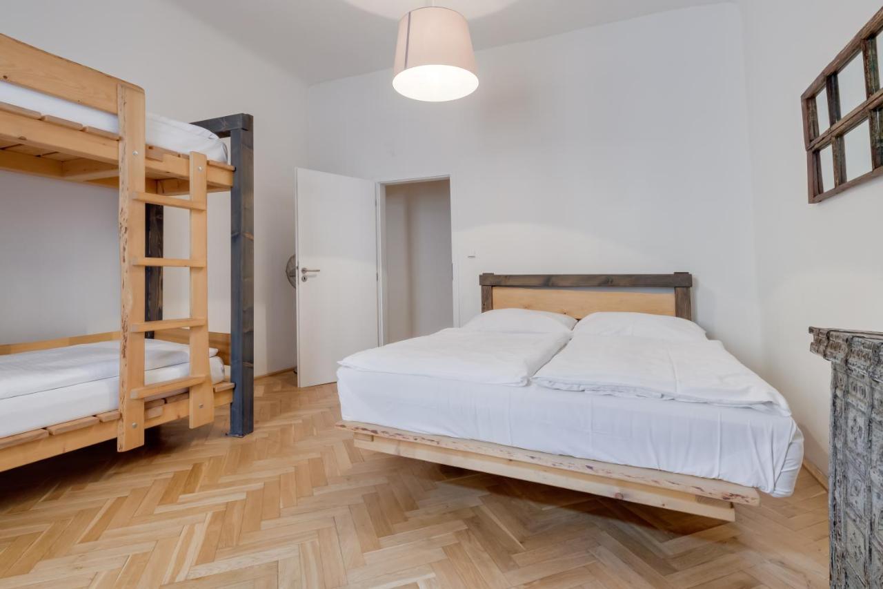 Curiosity Apartments Prague Exterior photo